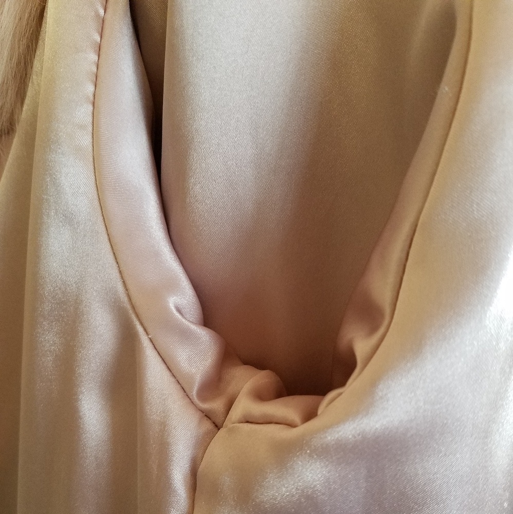 SOLD Henig Furs Pearlescent Pink Leather Fur Coat - Picture 5 of 8